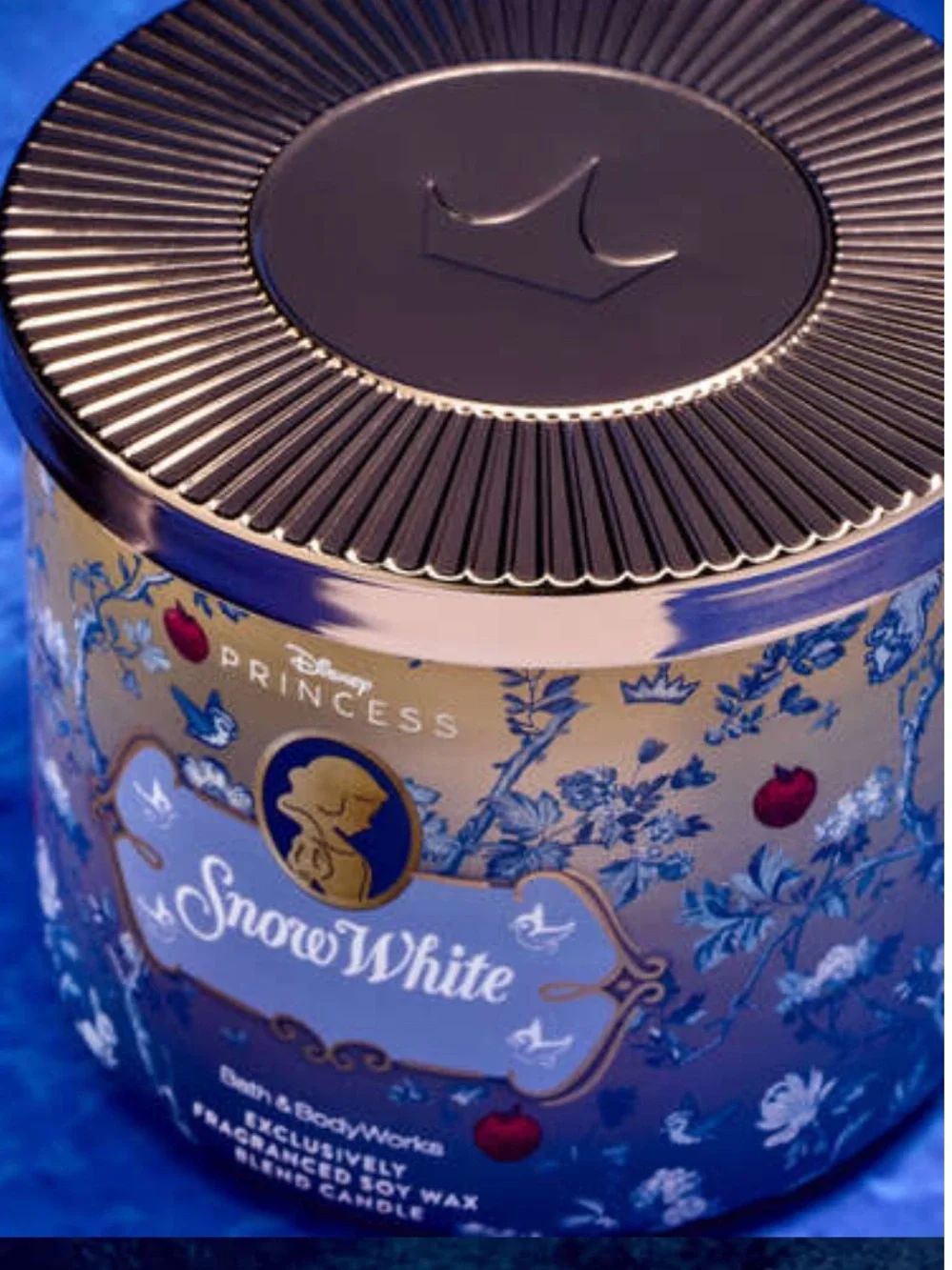 Bath & Body Works Snow White 3-Wick Candle - Blue & Gold